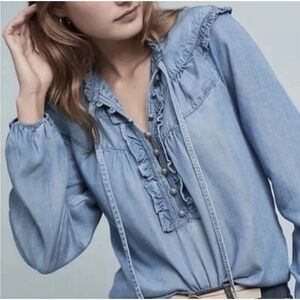 Anthropologie Maeve Chambray Light Blue Ruffle Boho Peasant Blouse Size XS C3